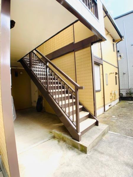 ハイツ鎌倉Ａのエントランス