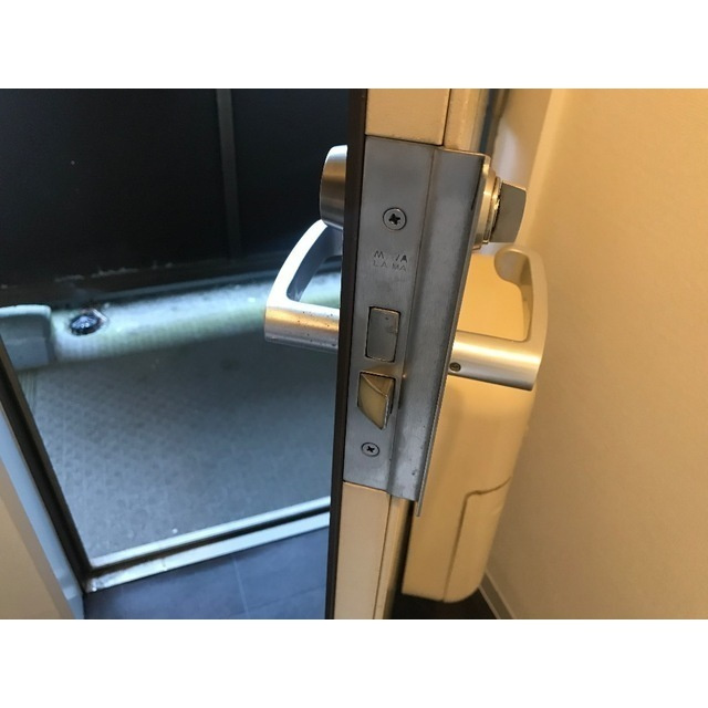 鎌倉ピュアハイムの玄関