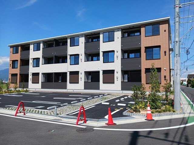 アベニールＦの外観