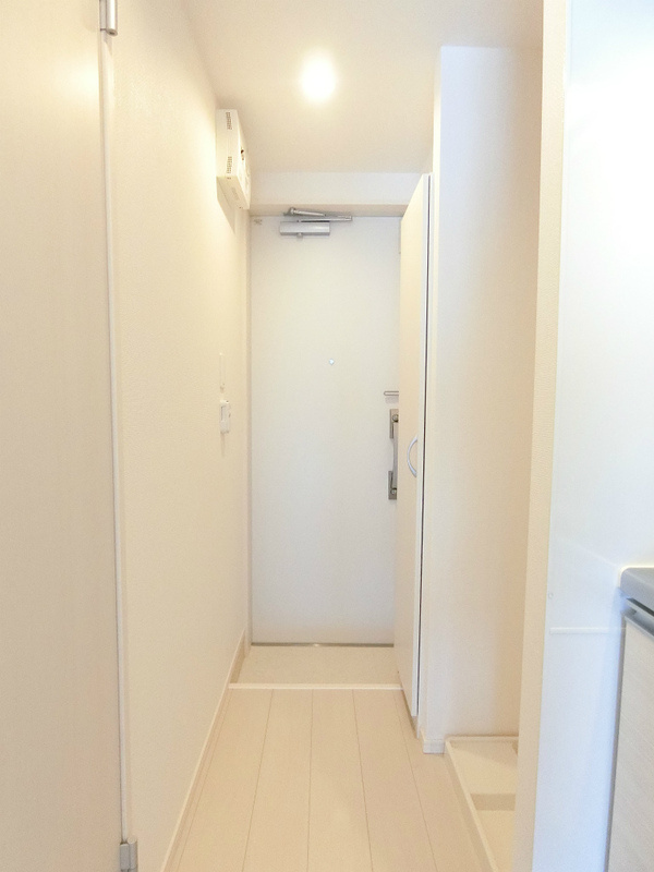 リブリ・辻堂の玄関