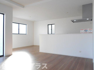 【居間・リビング】 | 郡山市富田町猪鹿野久保新築一戸建て1棟 | 使いやすいリビングです