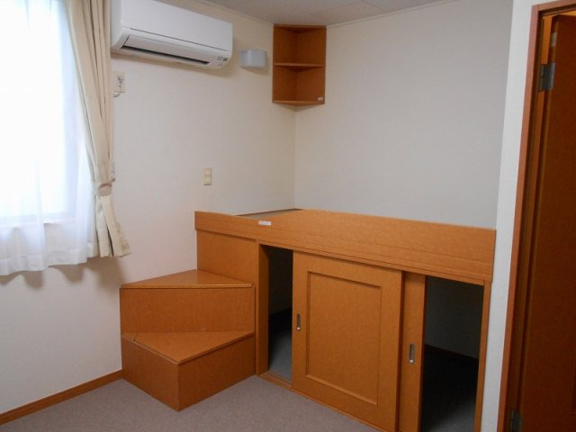 レオパレスヴェルジェ　ドゥの内装