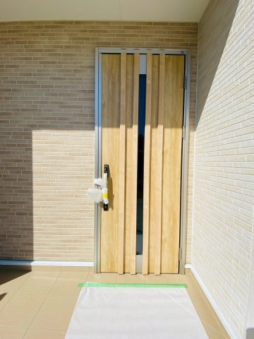 リーブルガーデン／北区龍田第四／1号棟の玄関