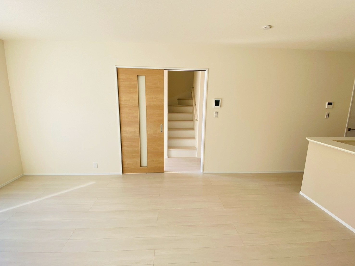 リーブルガーデン／北区龍田第四／1号棟の居間・リビング