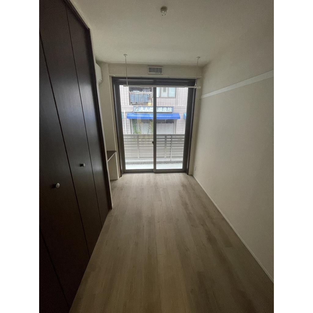 ヴィラシリウスの居間・リビング|洋室