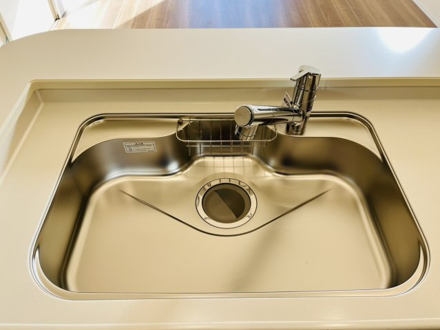 武豊町土穴57-6『仲介手数料無料』新築戸建てのキッチン