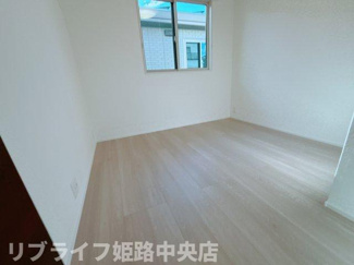 【洋室】 | 岩端町戸建　4