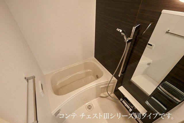 長後アパートの浴室