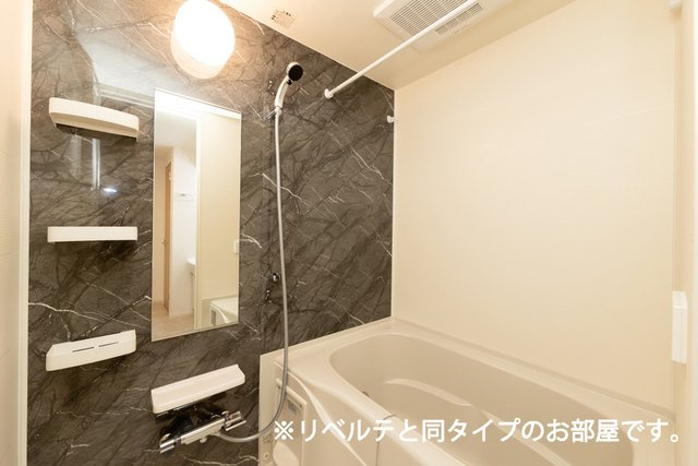 Ｈｉ－Ｒｏｓｅｔｔａ　Ａの浴室