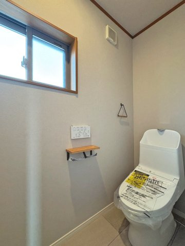 仙台市太白区袋原平淵　デザインリフォーム住宅♪のトイレ