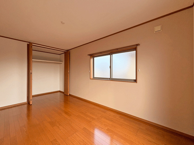 仙台市太白区袋原平淵　デザインリフォーム住宅♪の洋室