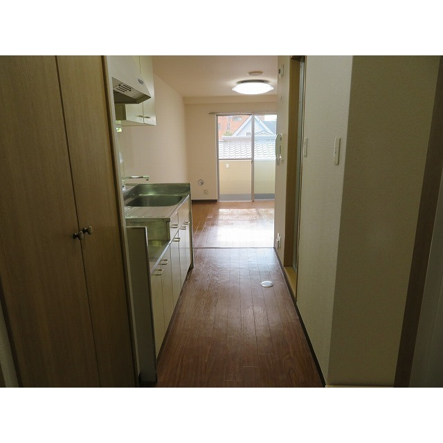 サンライズ浅見の玄関|別部屋写真