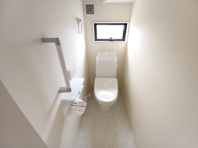 水戸姫子　４期のトイレ|トイレは窓付きでいつでも快適空間です♪