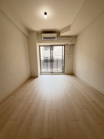 大阪市城東区東中浜２丁目の賃貸マンションの居間・リビング