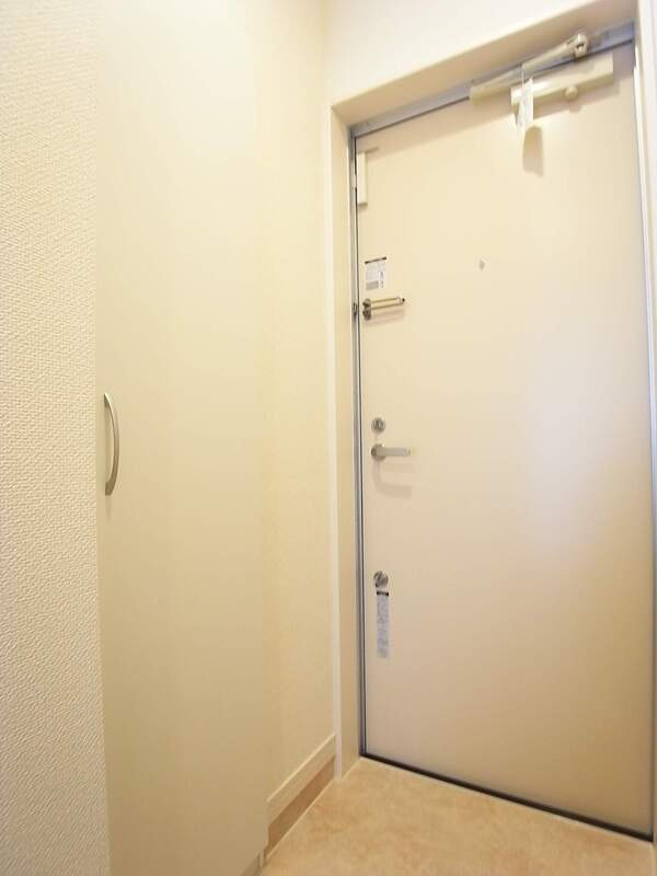 リブリ・Tメゾンの玄関