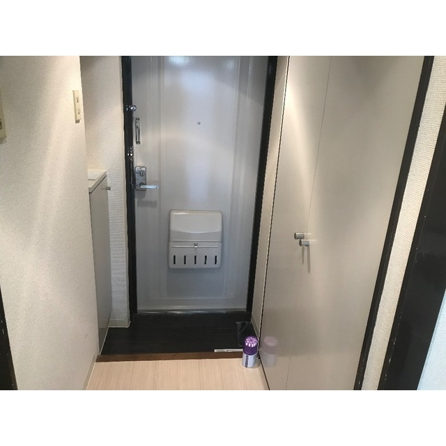 フローラルコートⅠの玄関