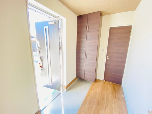 リーブルガーデン／北区龍田第四／2号棟の玄関