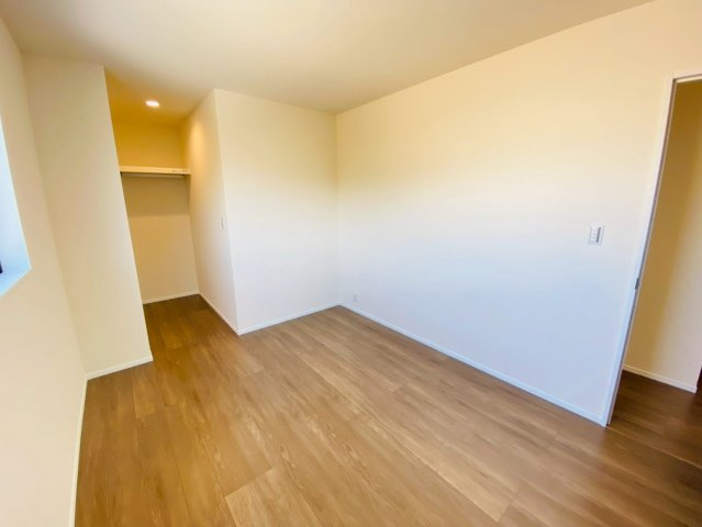 リーブルガーデン／北区龍田第四／2号棟の洋室