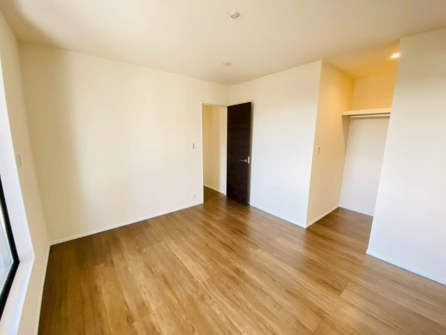 リーブルガーデン／北区龍田第四／2号棟の洋室