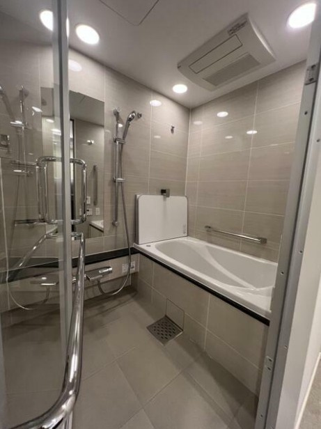 千代田区六番町の賃貸マンションの浴室