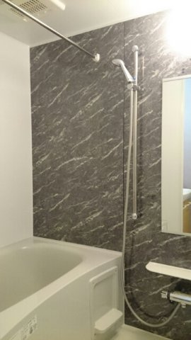 グランツ由比ガ浜の浴室