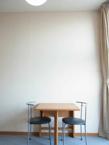 レオパレスＶｉｅｎｔｏの居間・リビング|現況優先