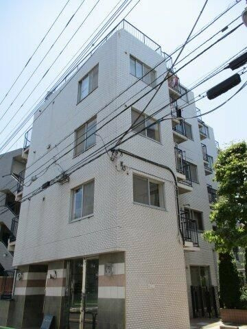 ブルーストーンの外観