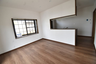 【居間・リビング】 | 鹿屋市笠之原町　中古戸建