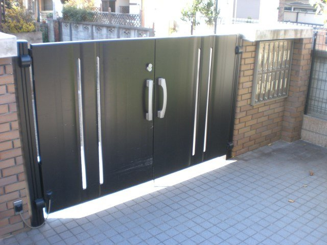 レオパレステンのその他|オートロックゲート設置