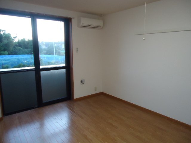 ヤマリハウス　コヤマの内装|洋室