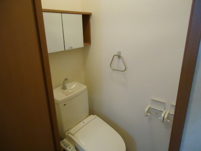 ヤマリハウス　コヤマのトイレ|シャワー付トイレ