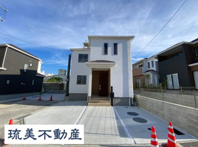 【外観】 | うるま市石川東恩納Ⅶ（全7棟）C号棟 | C号棟　並列駐車3台可♪