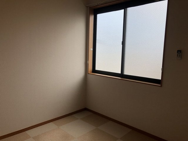 レオパレスサンブリッジの居間・リビング