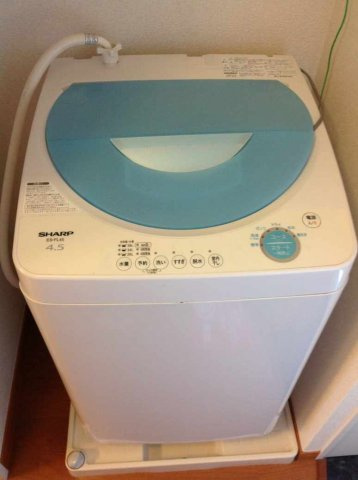 レオパレススズキ２号棟のその他|現状優先　洗濯機