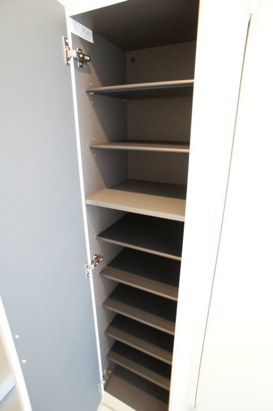 リブリ・腰越の収納