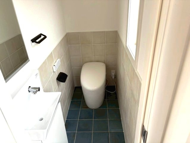 ヴィラアイビスのトイレ|清潔感のある内装