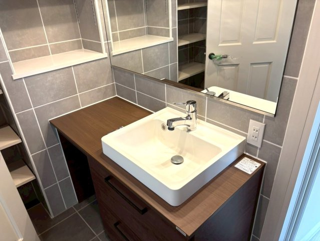 ヴィラアイビスの洗面所|シンプルでオシャレな洗面台