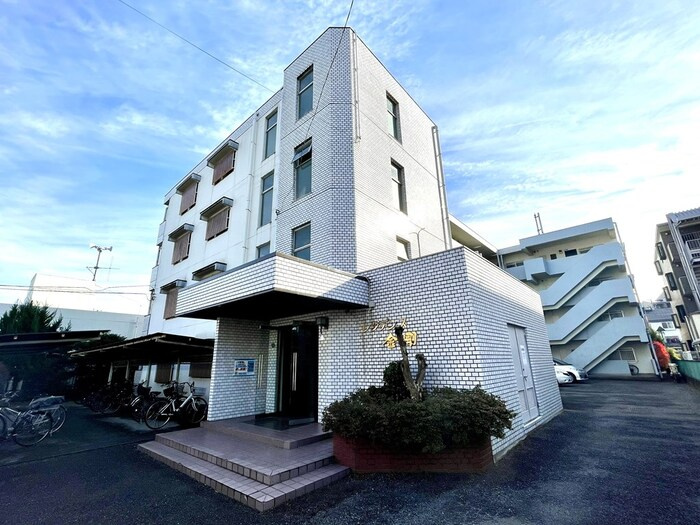 レジデンス金剛の外観