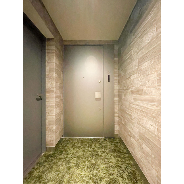 ACP Residence 新江古田の玄関