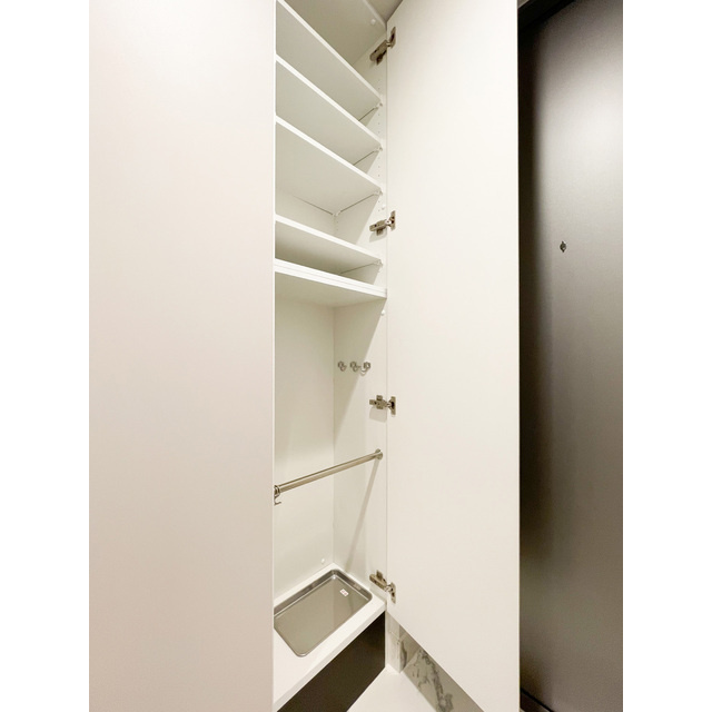 ACP Residence 新江古田の玄関|靴箱