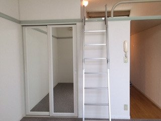 レオパレス湘南桜ヶ丘の居間・リビング|現況優先