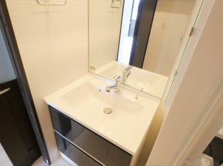 【独立洗面台】 | レーベンハイム大宮宮原 | 独立洗面台、朝の身支度には欠かせません。