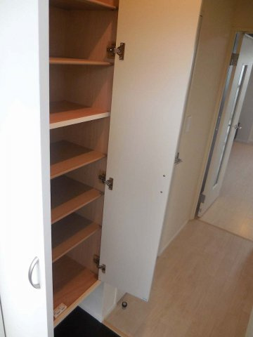 ミランダヴィーブルⅣのその他|大容量の造り付けタイプで靴の収納に困ることはありません！