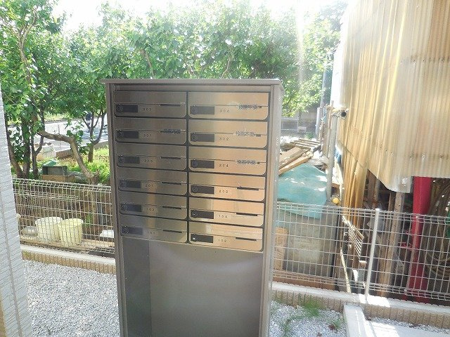 ミランダヴィーブルⅣのその他|集合ポスト