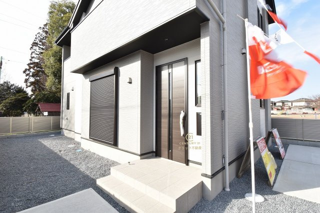 ケイアイフィット　水戸市河和田　12期 　限定1棟！の駐車場|駐車場は十分なスペース。ご家族それぞれが車をご所有の場合や、来客の際も安心です。
内覧可能です。ご予約はHPから、またお電話でもお気軽にどうぞ。