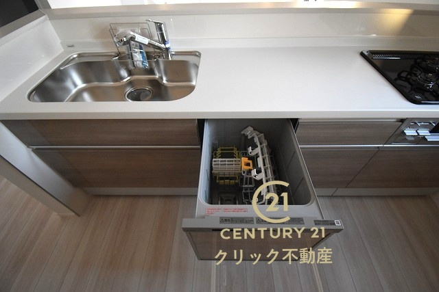 ケイアイフィット　水戸市河和田　12期 　限定1棟！のキッチン|食事の後片付けもラクラクの食洗機つき♪水道代の節約になり、気になる手荒れも防げそう！
