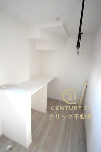 ケイアイフィット　水戸市河和田　12期 　限定1棟！の脱衣所|ランドリースペースです。カウンターで洗濯物を畳んだり、下には脱衣かごを置くなど、自由な使い方ができます。