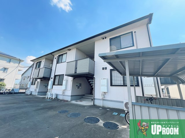 アベニール十六田の外観