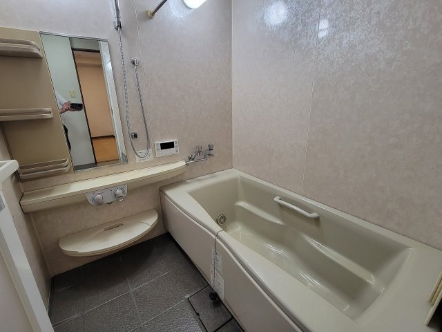 ガーデンハイツ松本本庄の浴室