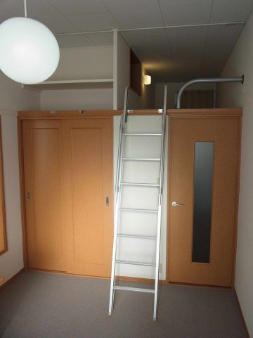 レオパレスウィングの居間・リビング|現況優先